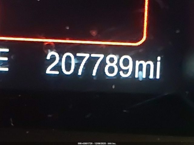 Ford Explorer Image 11