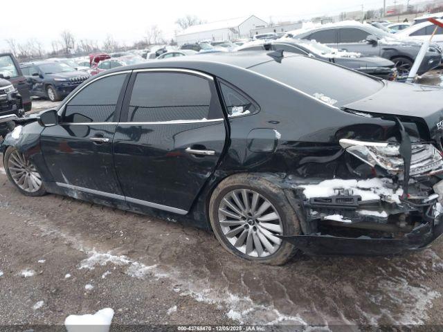 Hyundai Equus Signature Image 6