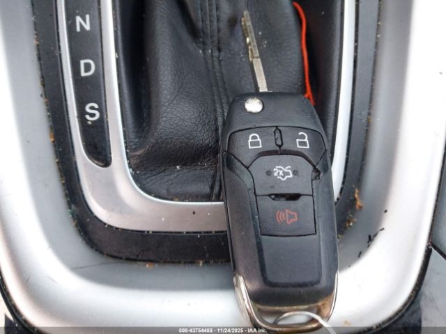 Ford Fusion Se Image 6