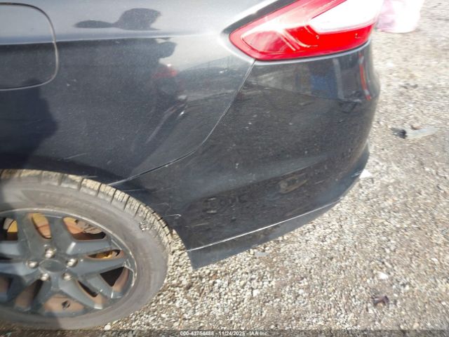 Ford Fusion Se Image 17