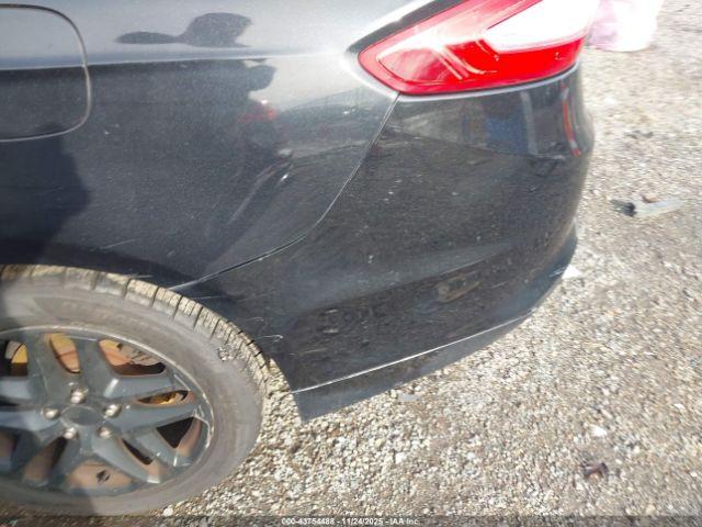 Ford Fusion Se Image 17