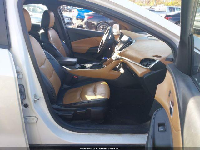 Chevrolet Volt Premier Image 3