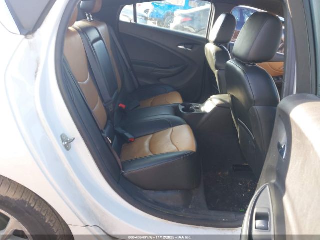 Chevrolet Volt Premier Image 5