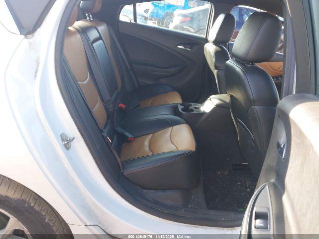 Chevrolet Volt Premier Image 5