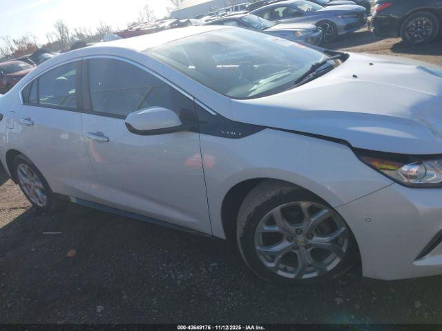 Chevrolet Volt Premier Image 12