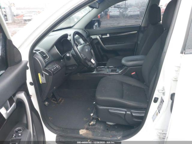 Kia Sorento Lx Image 9