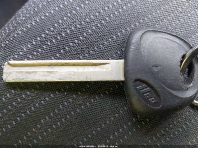 Hyundai ACCENT Se Image 14