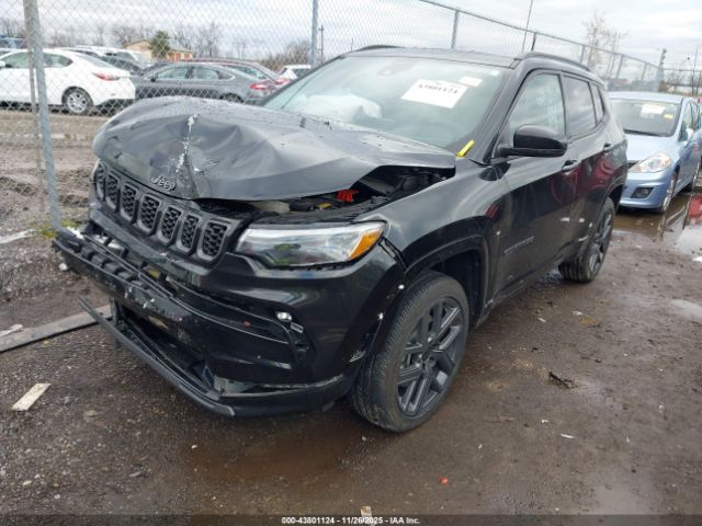 Jeep Compass Limited 4x4 Image 4