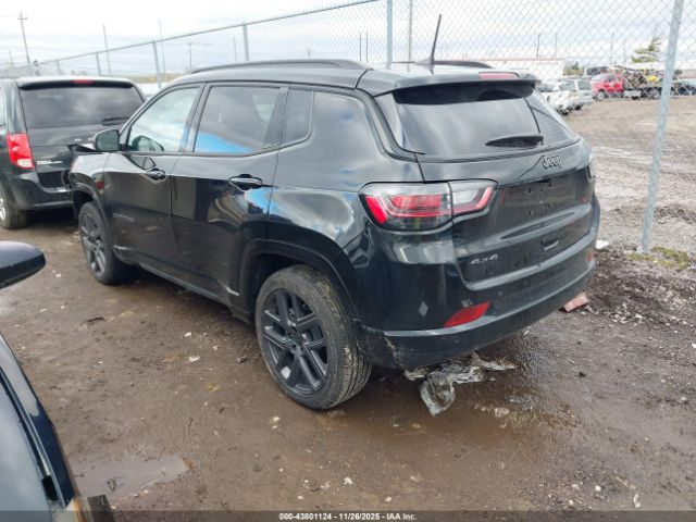 Jeep Compass Limited 4x4 Image 3