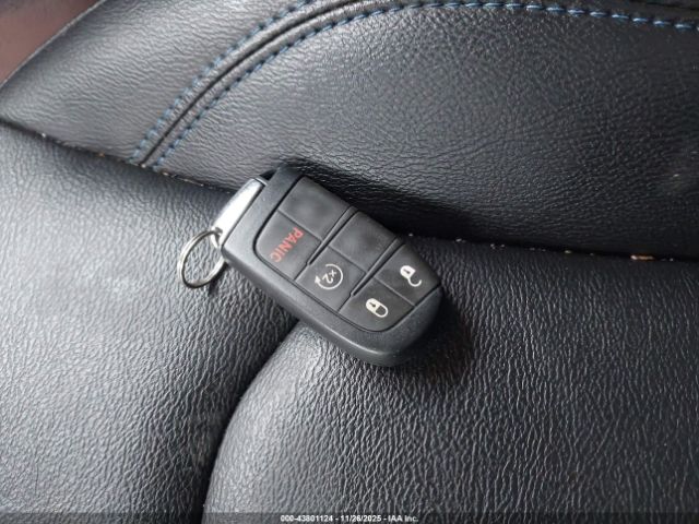 Jeep Compass Limited 4x4 Image 8