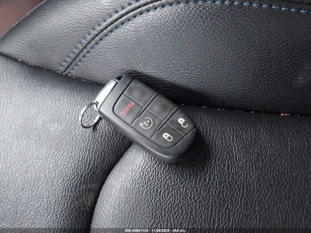 Jeep Compass Limited 4x4 Image 8