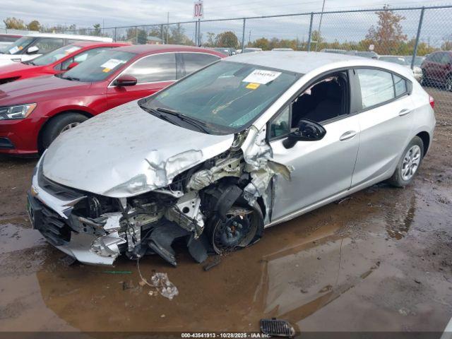 Chevrolet Cruze Ls Image 14