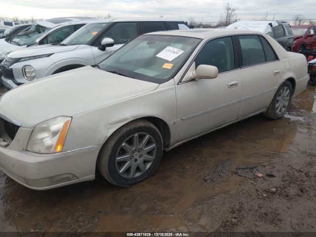 Cadillac DTS Premium Collection Image 6