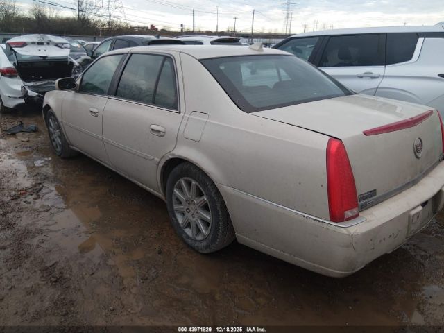 Cadillac DTS Premium Collection Image 5