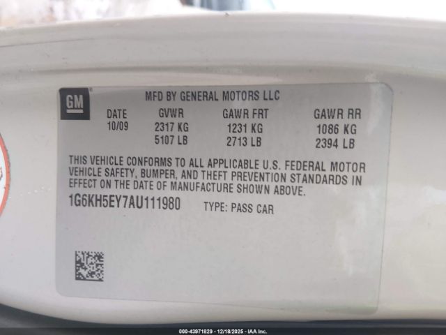 Cadillac DTS Premium Collection Image 2