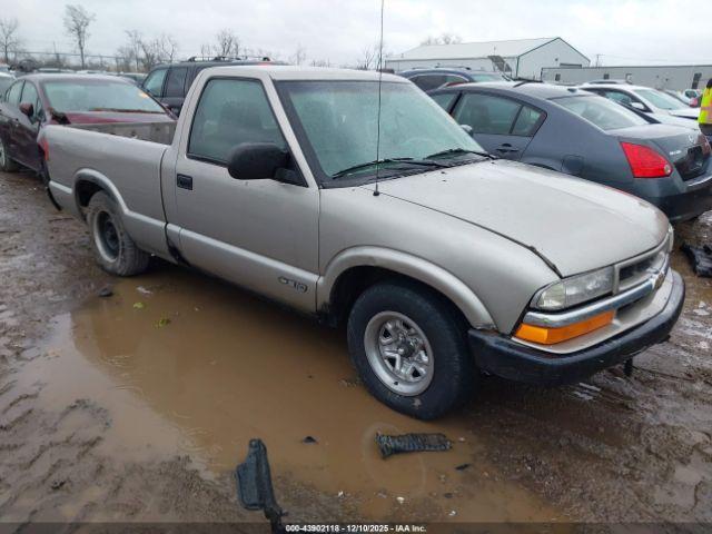  Salvage Chevrolet S-10