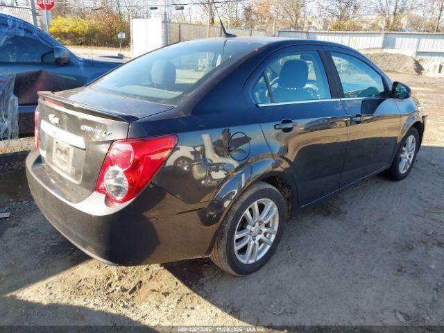 Chevrolet Sonic Lt Auto Image 7