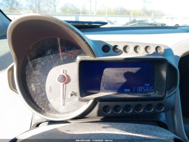 Chevrolet Sonic Lt Auto Image 6