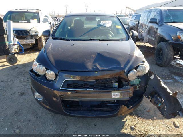 Chevrolet Sonic Lt Auto Image 8