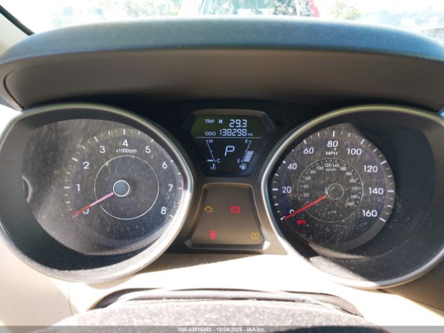 Hyundai ELANTRA Gls Image 10