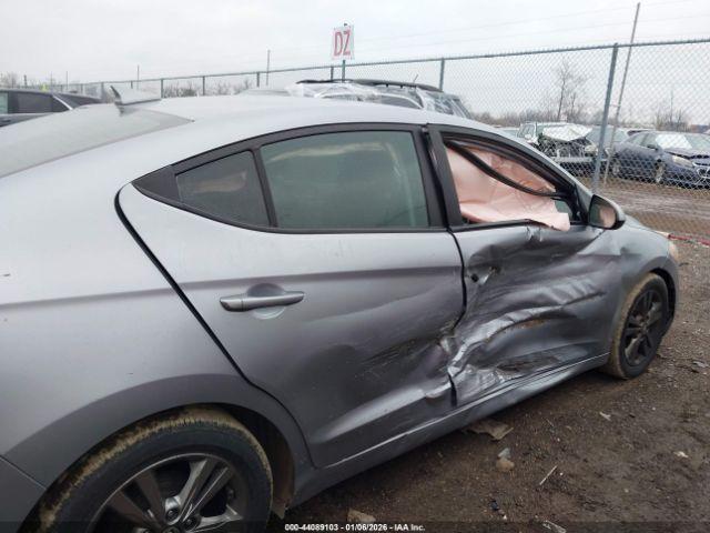 Hyundai ELANTRA Se Image 7