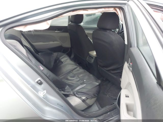 Hyundai ELANTRA Se Image 9