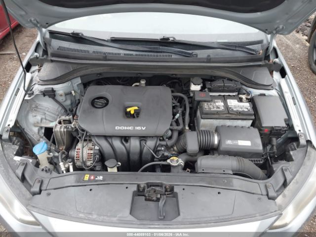 Hyundai ELANTRA Se Image 11