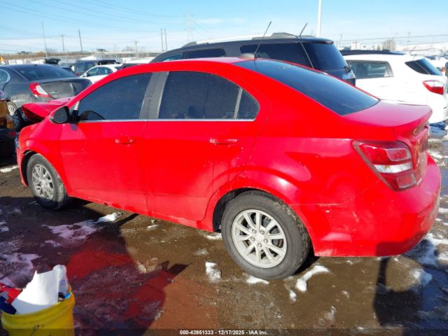 Chevrolet Sonic Lt Auto Image 14