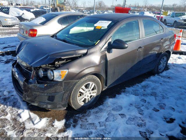 Chevrolet Sonic Lt Auto Image 13