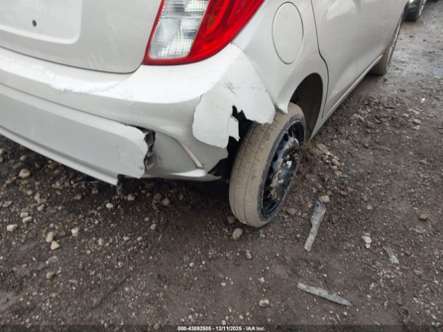 Chevrolet Spark 1lt Cvt Image 16