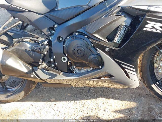 Suzuki Gsx-r600 Image 13