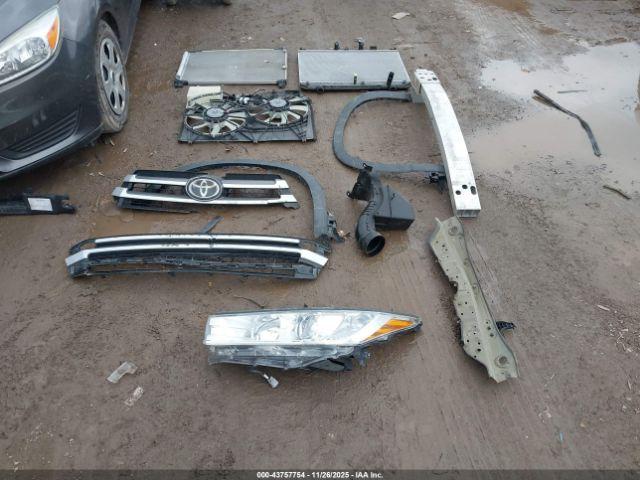 Toyota Highlander Xle Image 8