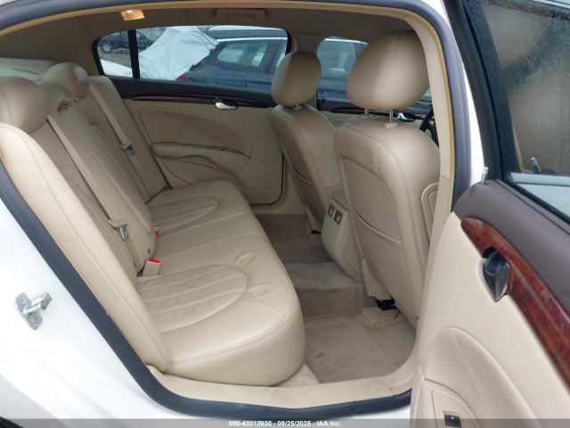 Buick Lucerne Cxl Image 9