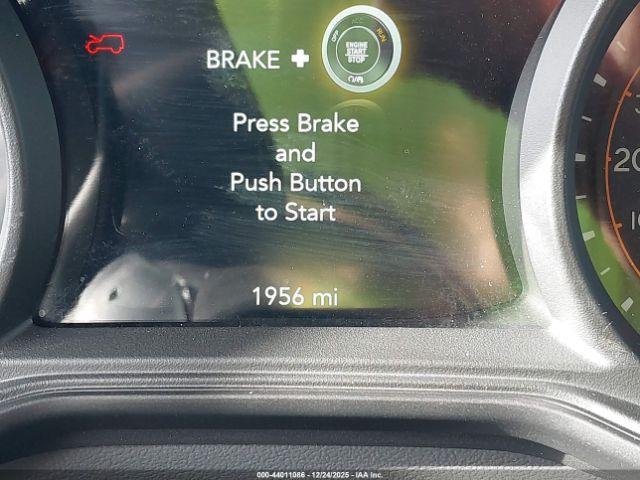 Jeep Wrangler 4-door Recon 4x4 Image 11