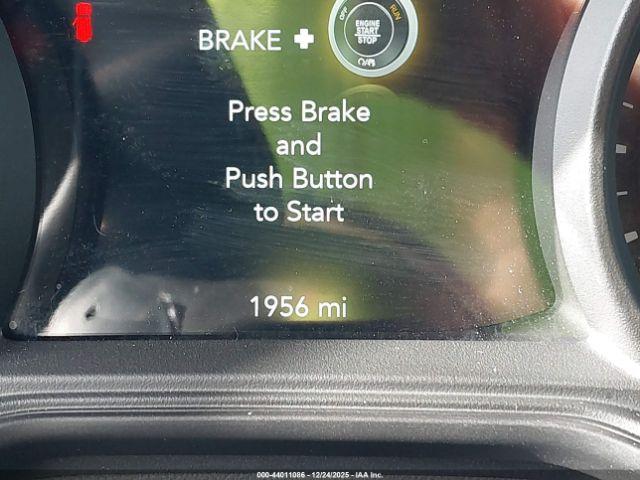 Jeep Wrangler 4-door Recon 4x4 Image 6