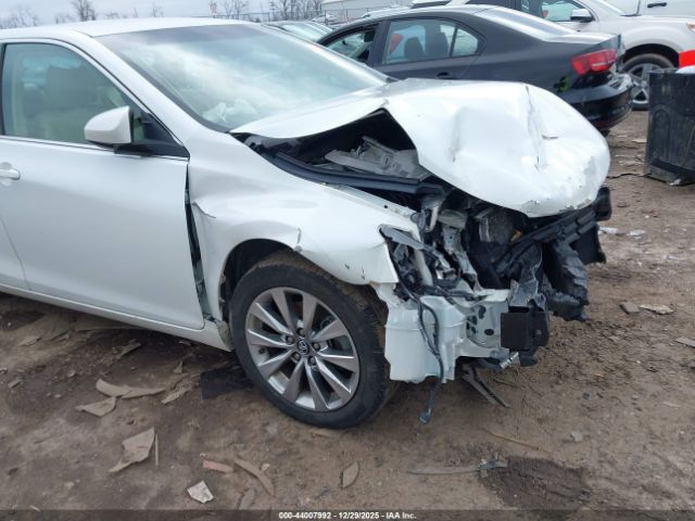Toyota Camry Xle Image 15
