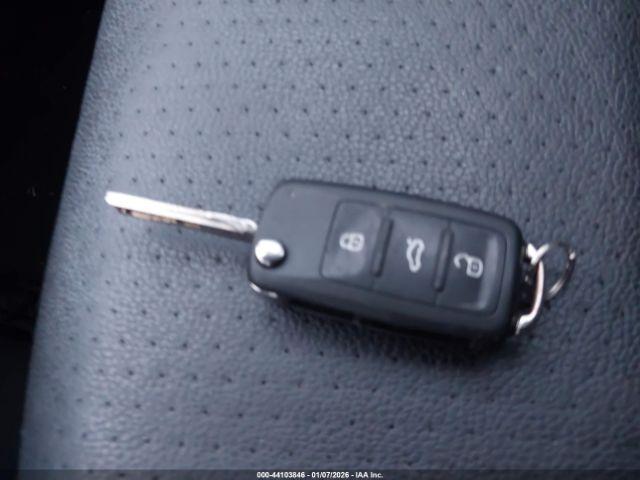 Volkswagen Jetta 1.8t Se Image 5