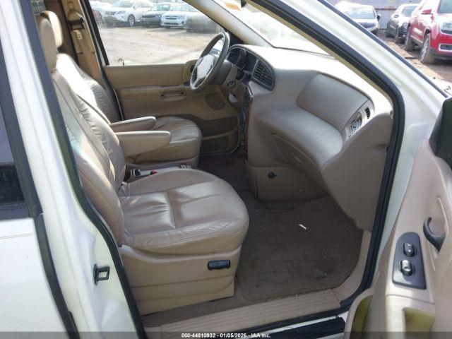Ford Windstar Image 7