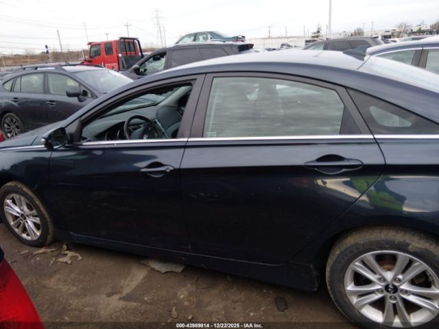 Hyundai SONATA Gls Image 12