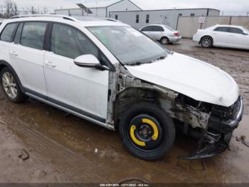  Salvage Volkswagen Golf
