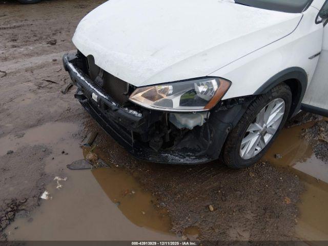 Volkswagen Golf Image 4