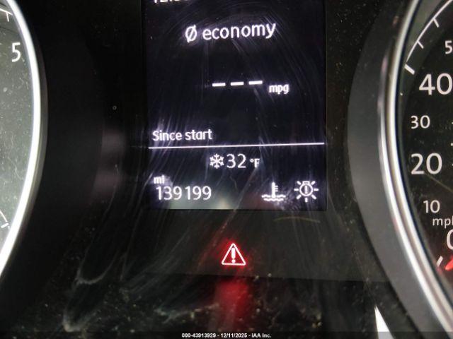 Volkswagen Golf Image 9