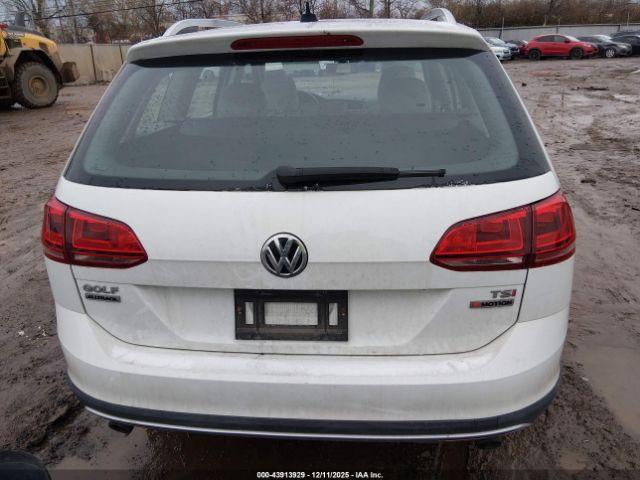 Volkswagen Golf Image 14