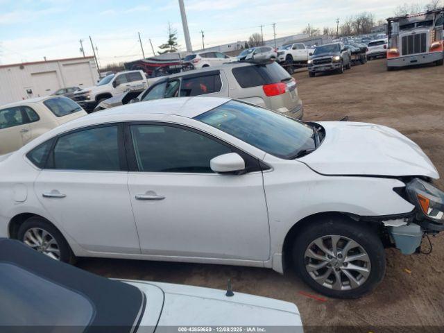 Nissan Sentra S Image 10