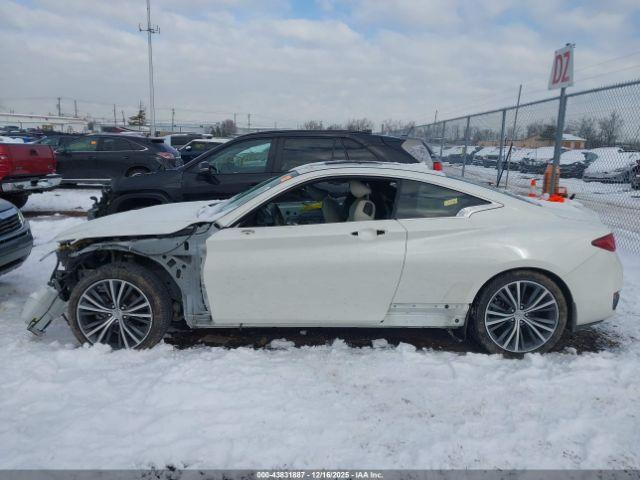 INFINITI Q60 3.0t Luxe Image 17