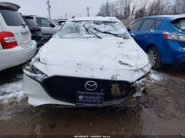 Mazda Mazda3 Image 11