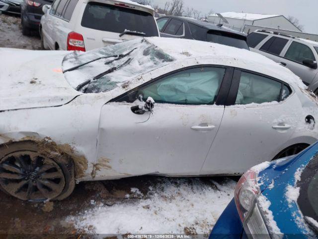 Mazda Mazda3 Image 9