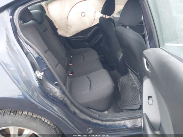 Mazda Mazda3 I Touring Image 9