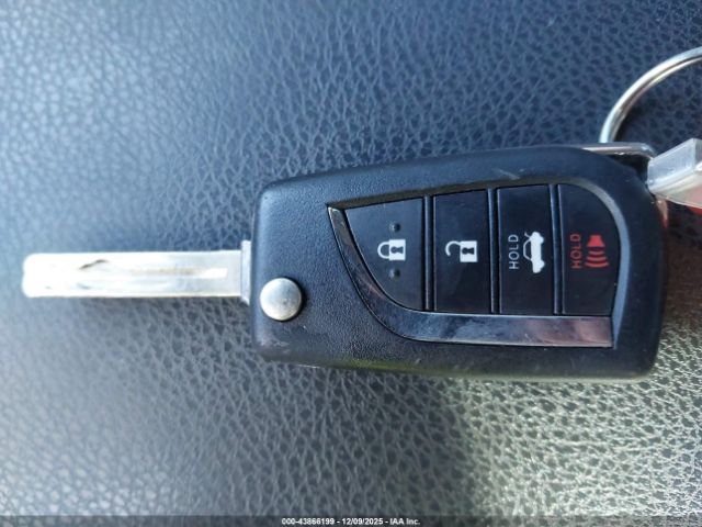 Toyota Camry Se Image 4