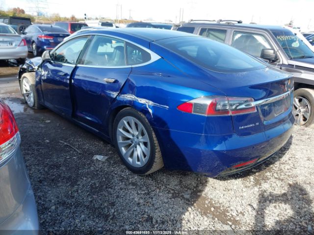 Tesla Model S Image 11